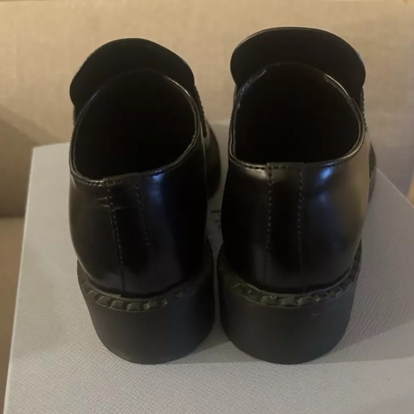Prada women’s loafers - EU 37 - Picture 3 of 5